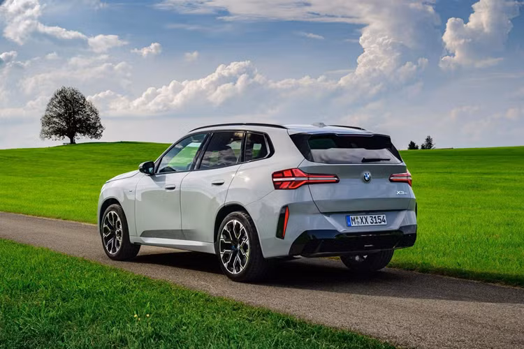 BMW X3 2025 sap ra mat Viet Nam, san sang 