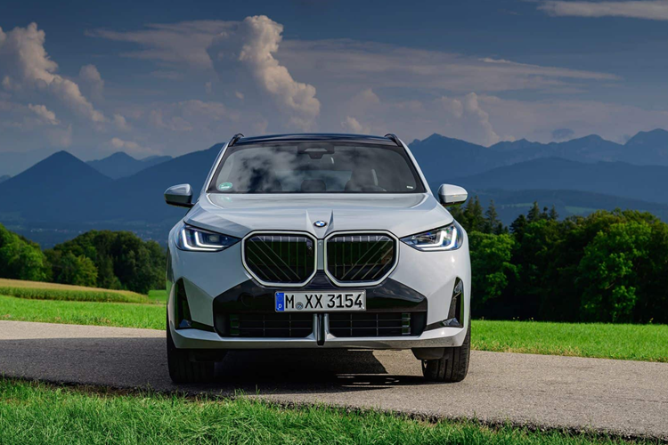 BMW X3 2025 sap ra mat Viet Nam, san sang 