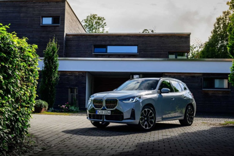 BMW X3 2025 sap ra mat Viet Nam, san sang 