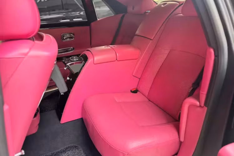 “Nu hoang noi y” Ngoc Trinh ban Rolls-Royce Ghost sieu sang bac ty-Hinh-8