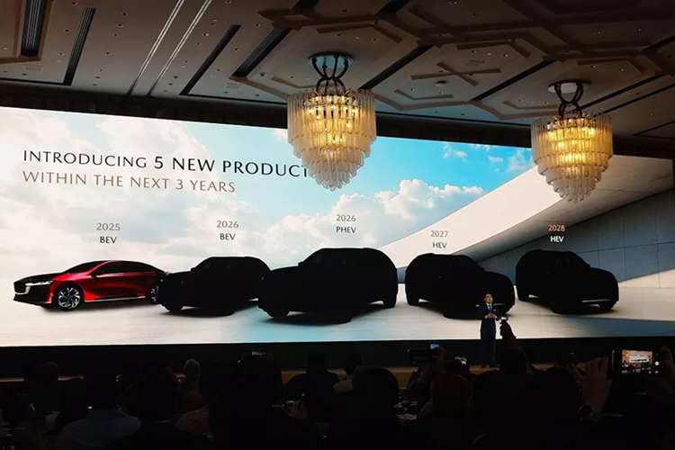 Mazda 6e chốt lịch ra mắt Đông Nam Á, có về Việt Nam? Mazda 6e chot lich ra mat Dong Nam A, co ve Viet Nam?