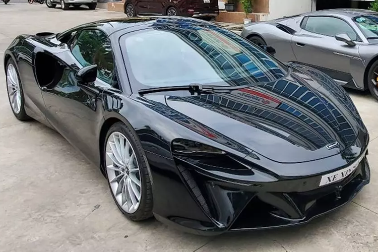 McLaren Artura Spider thu 2 ve Viet Nam cua dai gia Vung Tau
