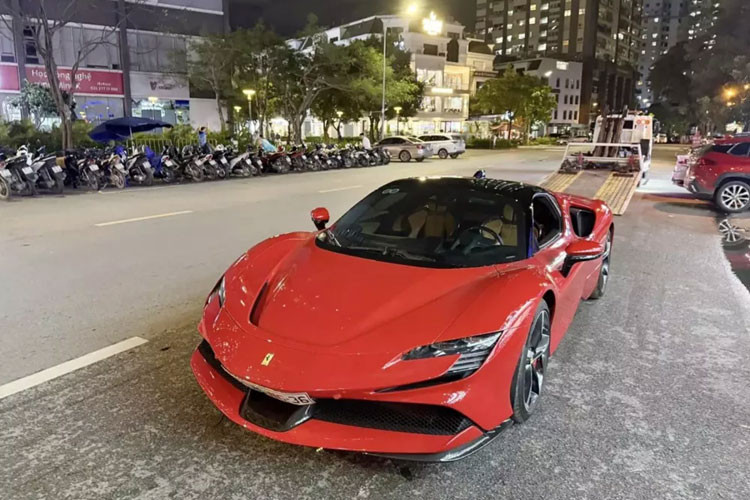 Ferrari SF90 Stradale tung cua chong cu Le Quyen tiep tuc rao ban-Hinh-8