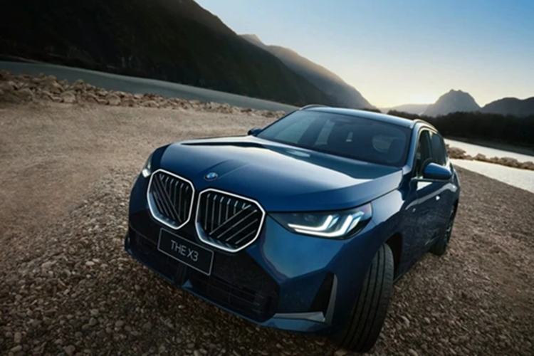 BMW X3 co ban truc co so dai de 