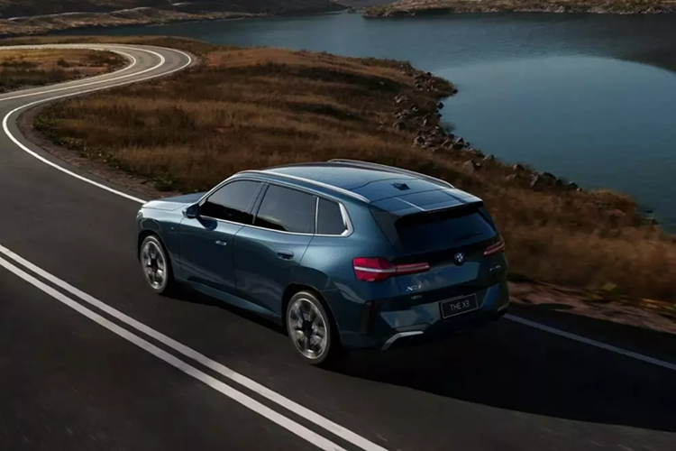BMW X3 co ban truc co so dai de 