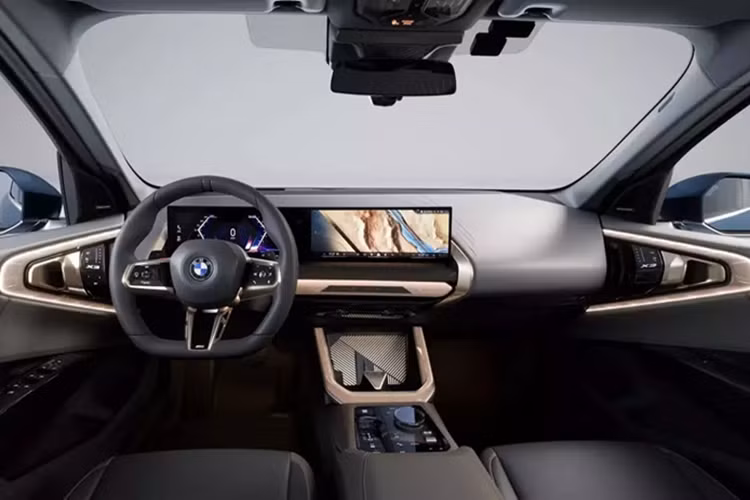 BMW X3 co ban truc co so dai de 