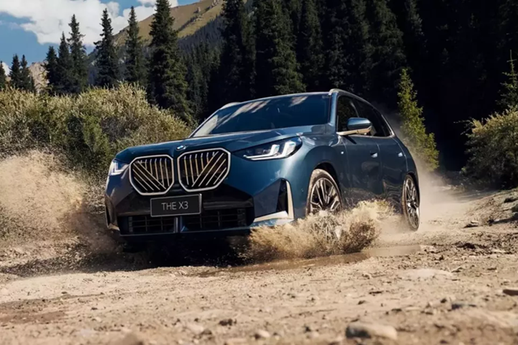 BMW X3 co ban truc co so dai de 