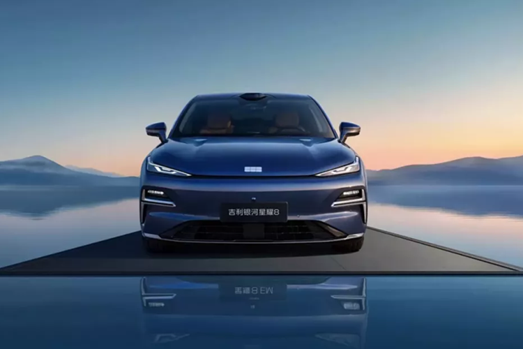 Geely ra mắt sedan Galaxy Starshine 8 mới, liệu có về Việt Nam? - Hình 2 Geely ra mat sedan Galaxy Starshine 8 moi, lieu co ve Viet Nam?-Hinh-2