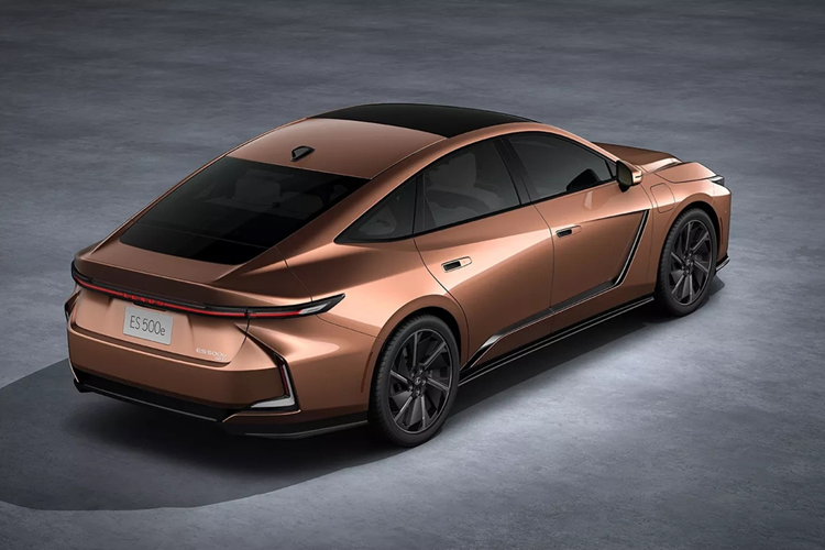Lexus ES the he thu 8 them truyen dong hybrid va dong co dien-Hinh-3