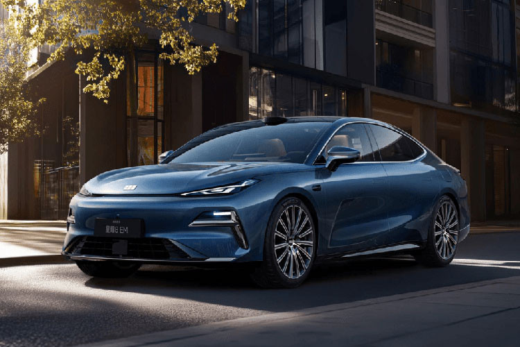 Geely ra mắt sedan Galaxy Starshine 8 mới, liệu có về Việt Nam? Geely ra mat sedan Galaxy Starshine 8 moi, lieu co ve Viet Nam?