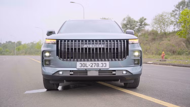 Jeacoo J7 - thach thuc xe Nhat, Han voi trang bi vuot tam gia