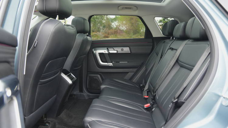 Jeacoo J7 - thach thuc xe Nhat, Han voi trang bi vuot tam gia-Hinh-5