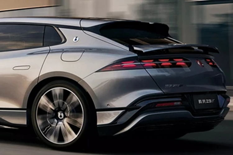 Sep BYD khoe - Denza Z9 GT “tot hon gap 10 lan” Mercedes, BMW-Hinh-7