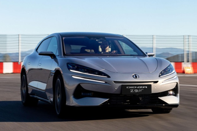 Sep BYD khoe - Denza Z9 GT “tot hon gap 10 lan” Mercedes, BMW-Hinh-6