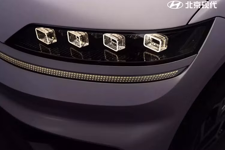 Hyundai Elexio 2026 - SUV dien toan cau moi chay 700 km/lan sac-Hinh-3