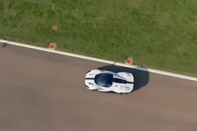 Sieu pham Daytona SP3 ve tay con trai cua Enzo Ferrari o tuoi 80-Hinh-8