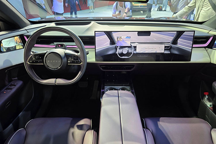 Tan thay Mazda EZ-60 2026 - SUV lai coupe ban hybrid thuan dien-Hinh-4