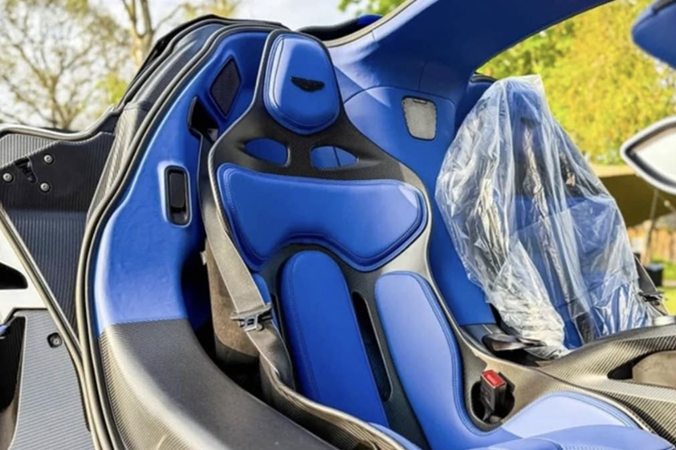 Aston Martin Valhalla trieu do lan banh tren pho sau 6 nam ra mat-Hinh-9