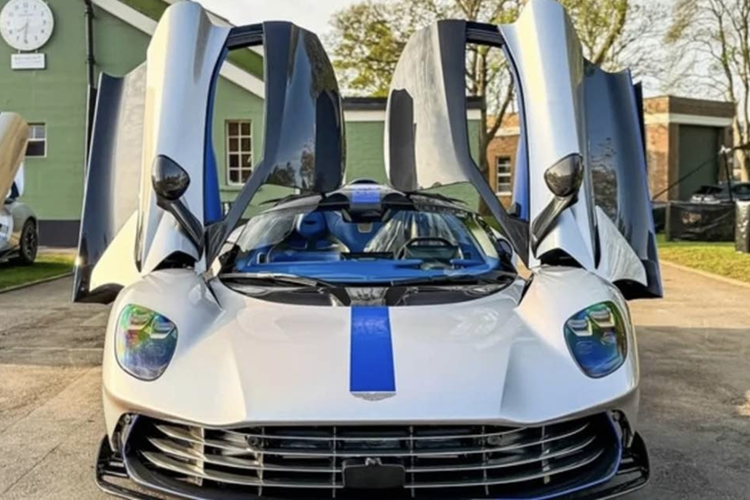 Aston Martin Valhalla trieu do lan banh tren pho sau 6 nam ra mat-Hinh-6