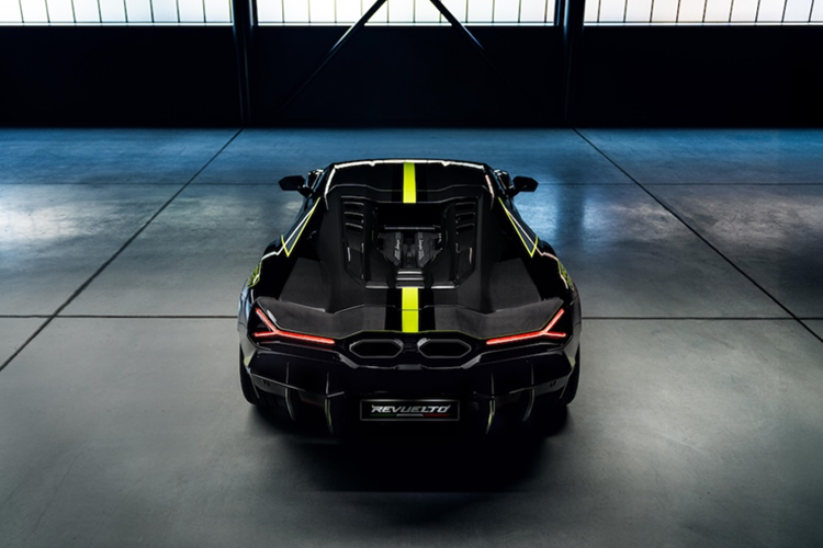 Ducati Panigale V4 Lamborghini - "xế nổ 2 bánh" DNA siêu xe - Hình 2 Ducati Panigale V4 Lamborghini -