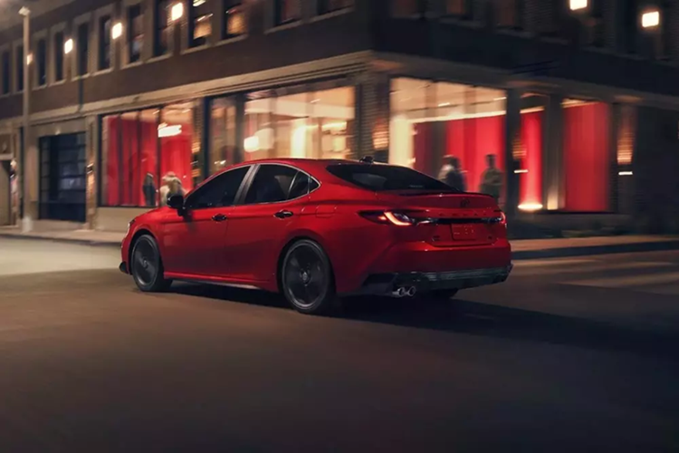 Chi tiet Toyota Camry Nightshade Edition 2026 moi vua ra mat-Hinh-4