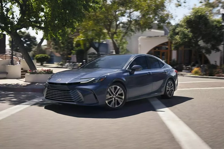 Chi tiet Toyota Camry Nightshade Edition 2026 moi vua ra mat-Hinh-5