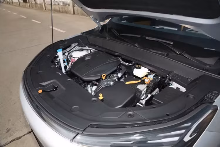 Geely Galaxy Starship 7 EM-i “đắt như tôm tươi“ tại Trung Quốc - Hình 6 Geely Galaxy Starship 7 EM-i “dat nhu tom tuoi“ tai Trung Quoc-Hinh-6