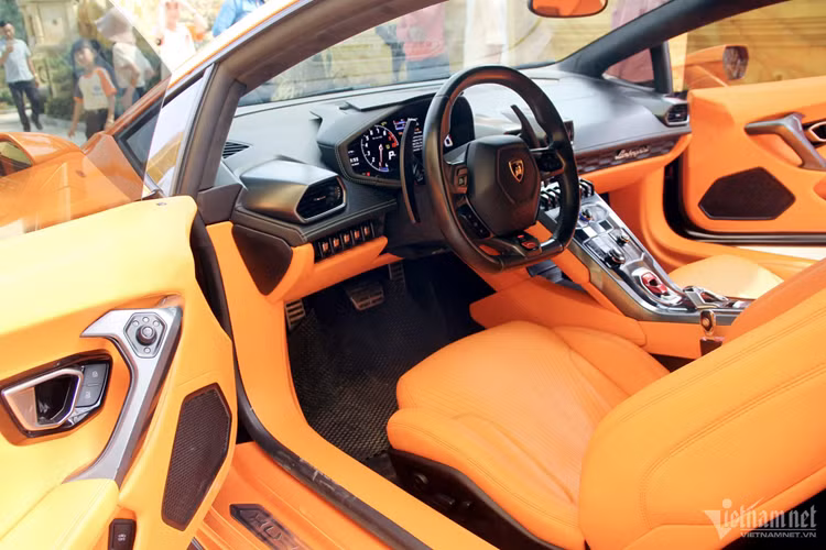 Lamborghini Huracan cua 