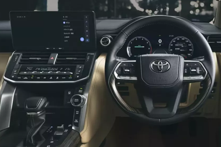 Toyota Land Cruiser LC300 2025 tu 893 trieu, chua ban da 