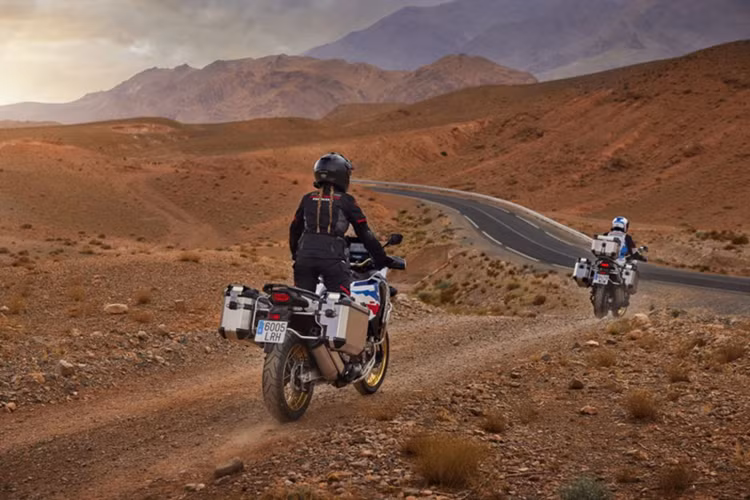 Honda CRF1100L Africa Twin hơn 620 triệu, đắt hơn ôtô Kia Seltos - Hình 7 Honda CRF1100L Africa Twin hon 620 trieu, dat hon oto Kia Seltos-Hinh-7