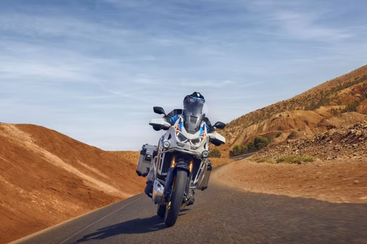 Honda CRF1100L Africa Twin hơn 620 triệu, đắt hơn ôtô Kia Seltos - Hình 3 Honda CRF1100L Africa Twin hon 620 trieu, dat hon oto Kia Seltos-Hinh-3