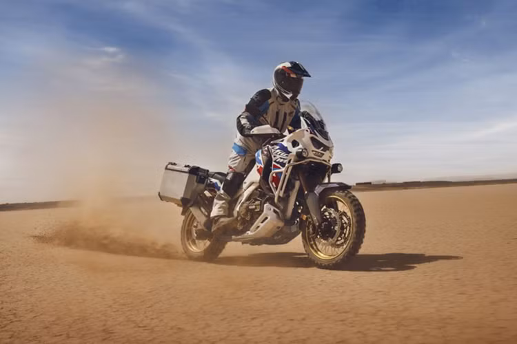 Honda CRF1100L Africa Twin hơn 620 triệu, đắt hơn ôtô Kia Seltos Honda CRF1100L Africa Twin hon 620 trieu, dat hon oto Kia Seltos