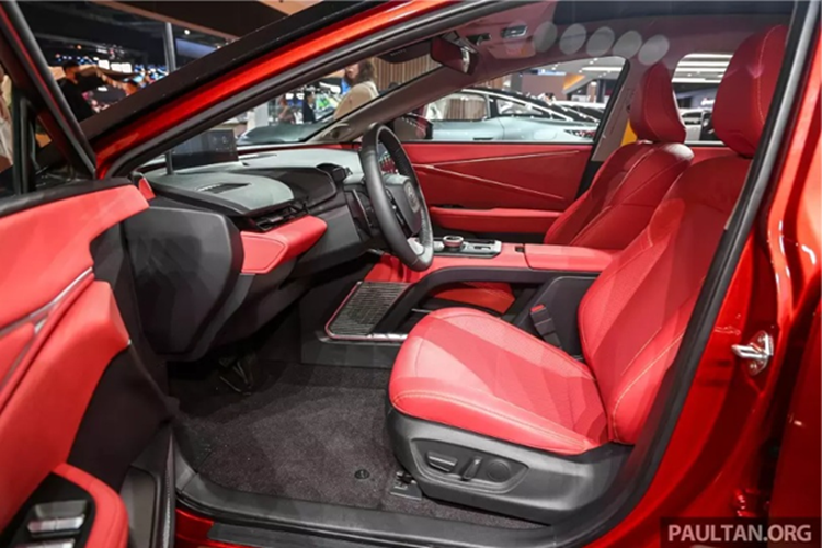 Can canh Toyota bZ5 tu 455 trieu dong, tam hoat dong 630 km-Hinh-7