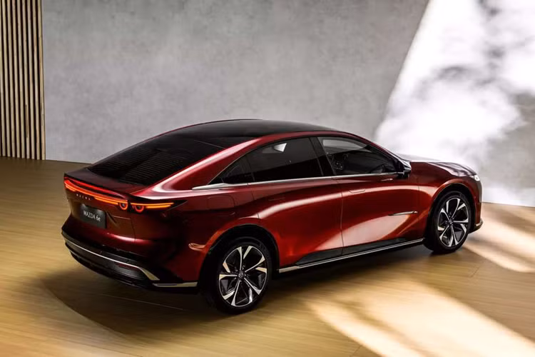 Mazda 6e EV 2025 trình làng tại châu Âu, chạy 555km/lần sạc - Hình 2 Mazda 6e EV 2025 trinh lang tai chau Au, chay 555km/lan sac-Hinh-2