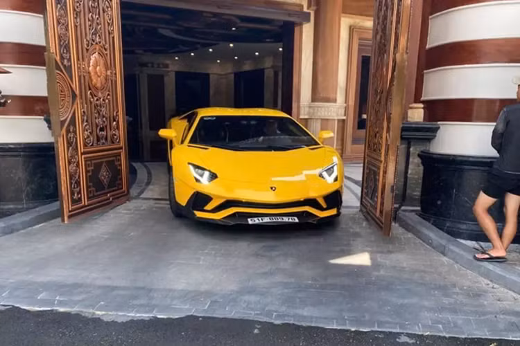 Dan sieu xe tram ty cua Hoang Kim Khanh xuat hien o Cao Bang-Hinh-5