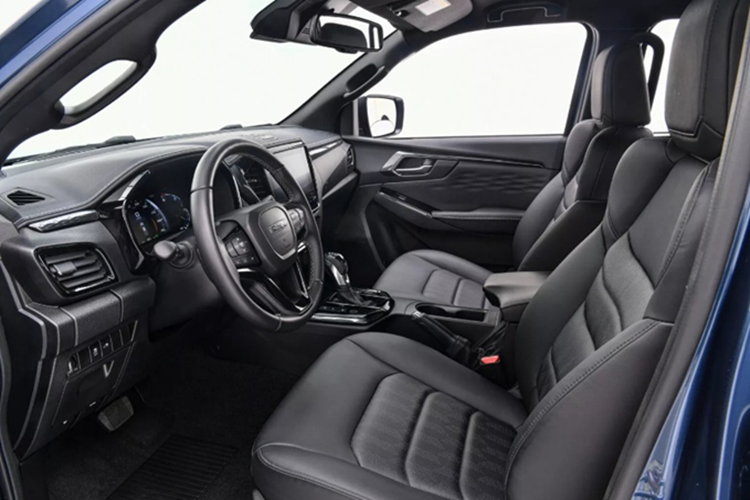 Isuzu D-Max EV 2025 ra mat, ban tai dien 