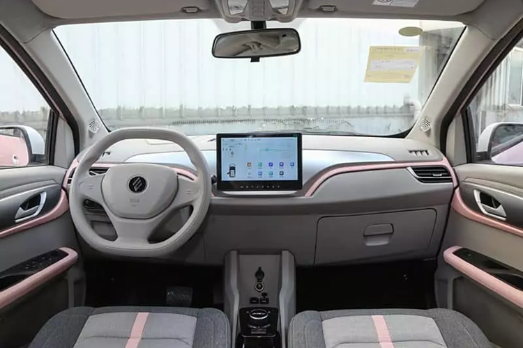 JMEV ra mắt EV3 Plus 2025 chỉ 205 triệu đồng "đấu" Wuling Bingo - Hình 4 JMEV ra mat EV3 Plus 2025 chi 205 trieu dong