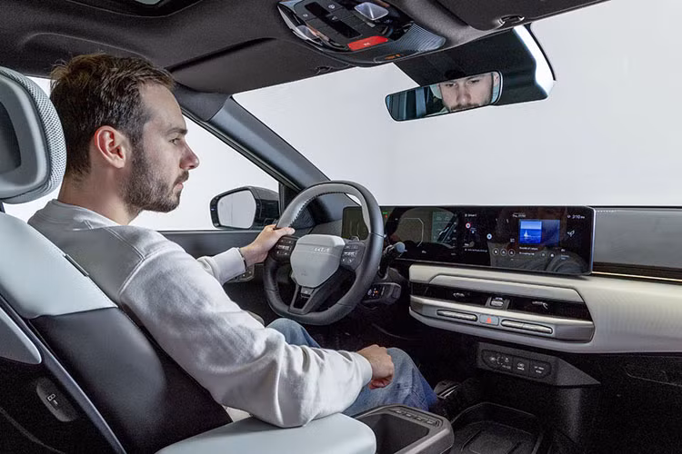 Kia EV4 hatchback va sedan - “mon la” cho thi truong oto dien-Hinh-8