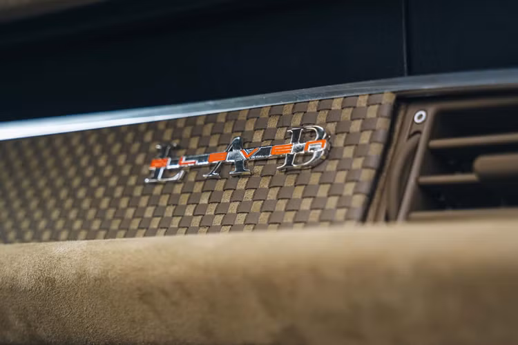 Porsche 911 993 co cua hang do Lab Eleven ton 4.000 gio-Hinh-10