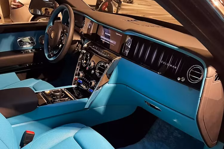 Rolls-Royce Cullinan Series II sieu sang “xach tay” sap ve Viet Nam-Hinh-3