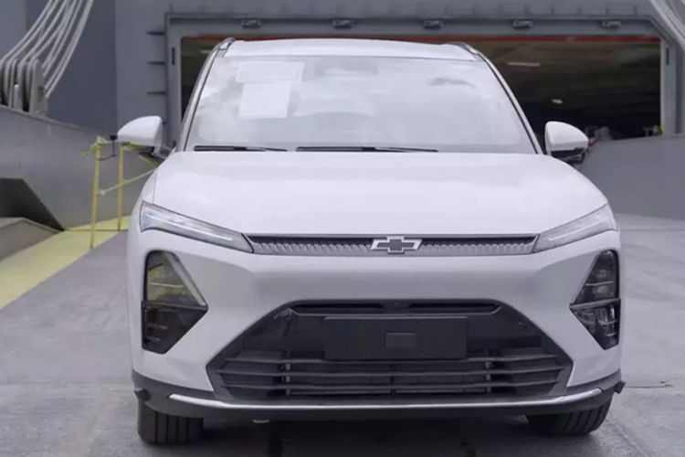 Chevrolet Captiva 2025 ra mat - xe dien My cong nghe 