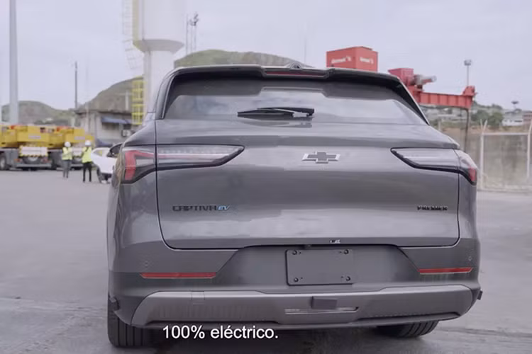 Chevrolet Captiva 2025 ra mat - xe dien My cong nghe 