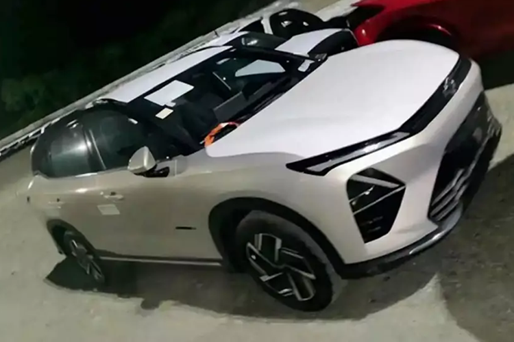 Chevrolet Captiva 2025 ra mat - xe dien My cong nghe 