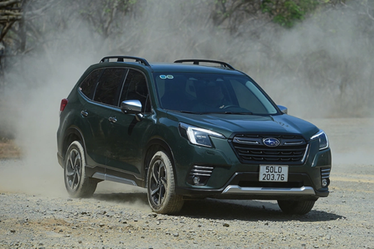 Subaru Forester tiep tuc giam den 200 trieu dong thang 4/2025-Hinh-2