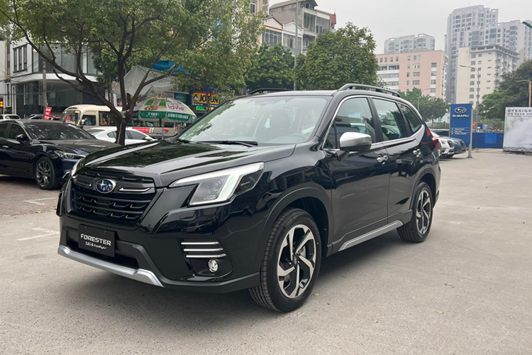 Subaru Forester tiep tuc giam den 200 trieu dong thang 4/2025-Hinh-4