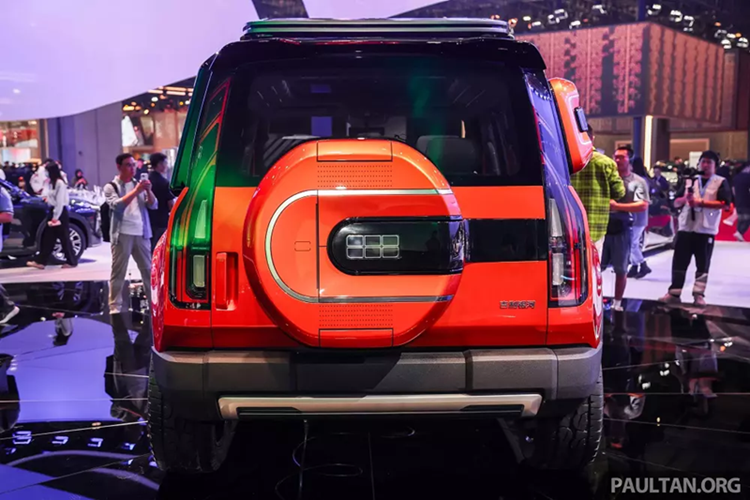 Geely Galaxy Cruiser - SUV viet da co the boi 2 tieng tren mat nuoc-Hinh-3