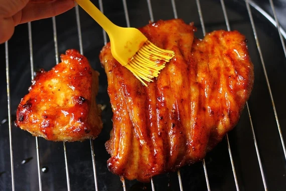 Nọng heo mang lại hương vị đặc trưng được nhiều người ưa chuộng