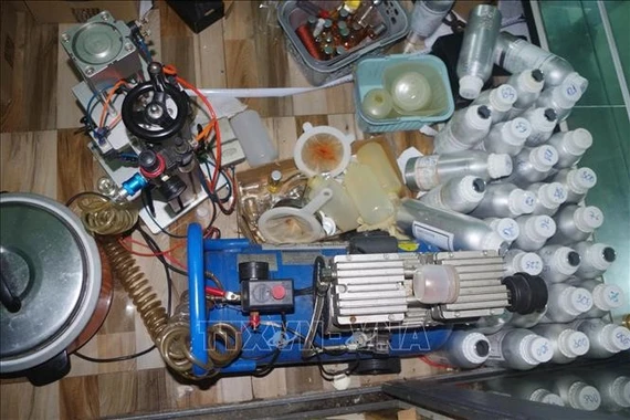 Nước hoa giả gây nguy hiểm cho sức khỏe, cảnh báo từ chuyên gia