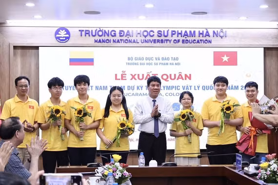 Đội tuyển Việt Nam lập kỳ tích tại Olympic Vật lý quốc tế 2026