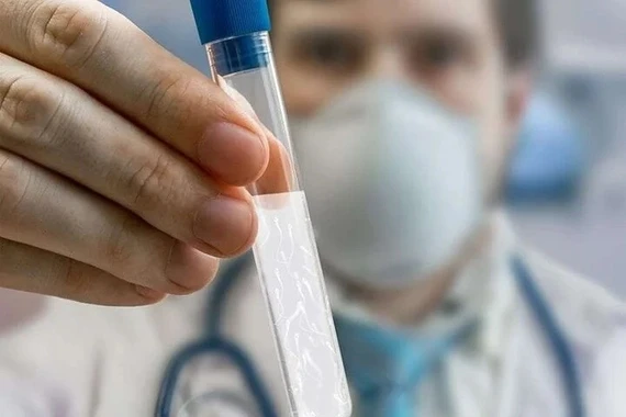 Một người hiến tinh trùng mang đột biến gene gây ung thư 